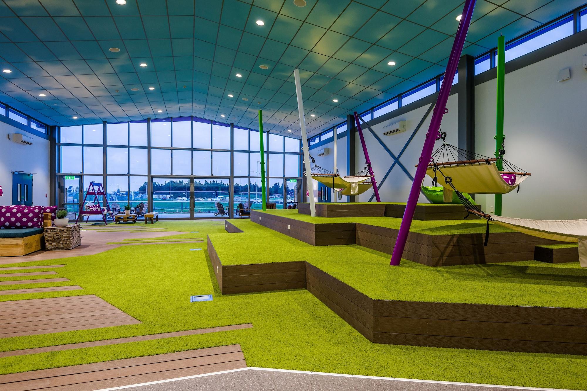 Lylo Airport Hostel *